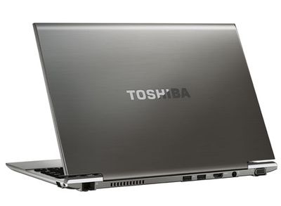 Toshiba - PT225E-00F00EEP - Portege